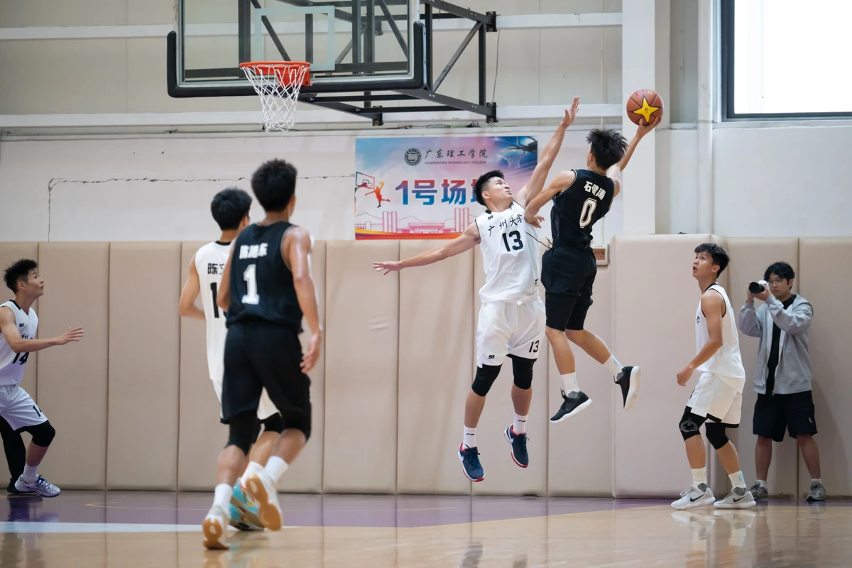 如何根据比赛需求调整篮球专项训练内容_2